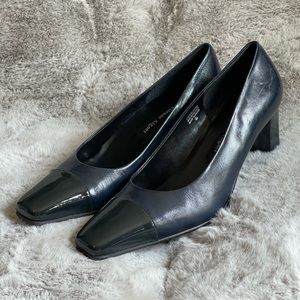 Navy blue dress heels